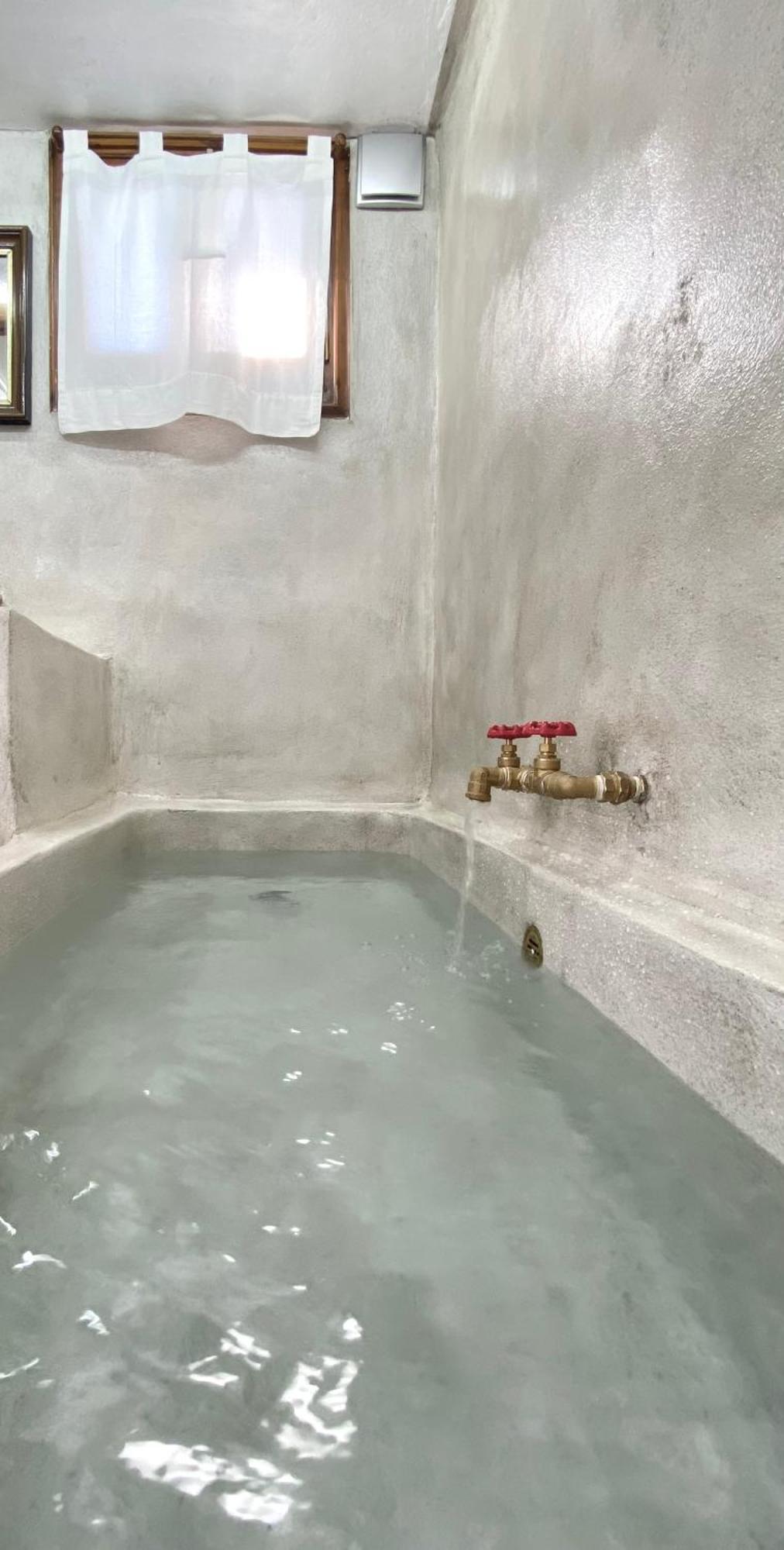 La Cueva Milos Αδάμας Εξωτερικό φωτογραφία